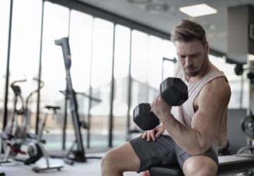 How To Properly Use Dumbbells To Build Muscle Strength